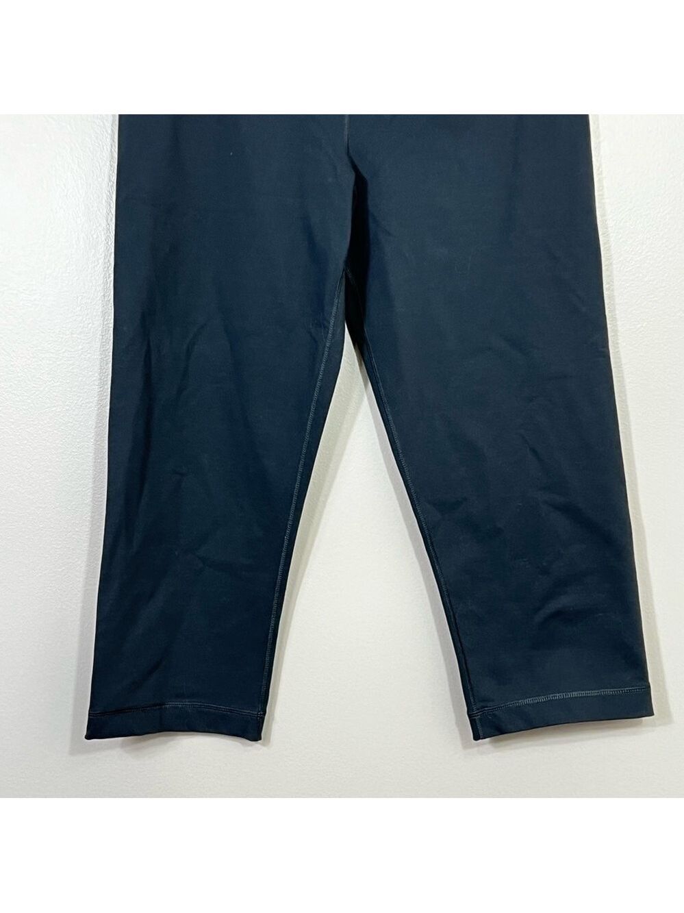 Victoria's Secret VSX Sport Tight Fit ACTIVE Capri Leggings Size S - Picture 6 of 9